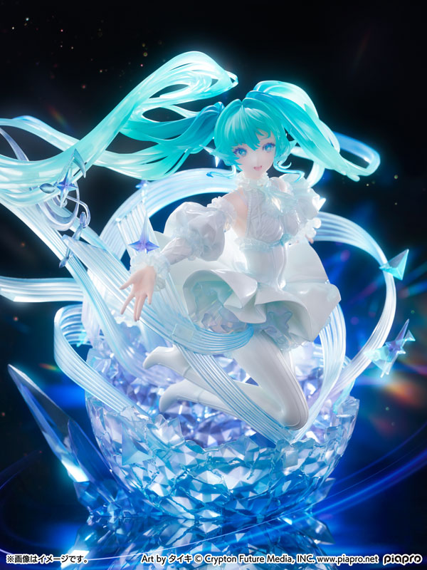 Hatsune Miku -Crystal Dress Ver.- 1/7 Scale