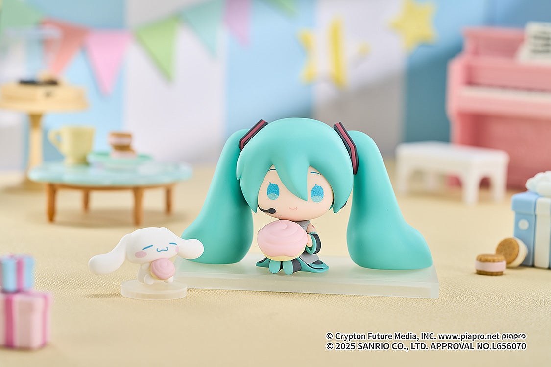 Collectible Figure Hatsune Miku x Cinnamoroll (5 Pieces)
